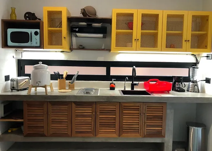 La Casa De María 11:11 *
