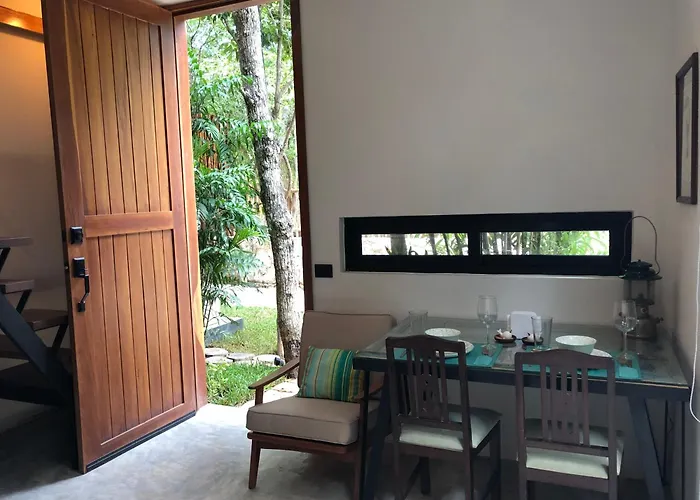 La Casa De María 11:11