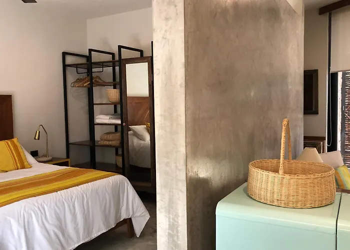 La Casa De María 11:11