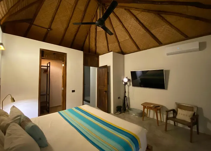 Hotel La Casa De Maria 11:11 *